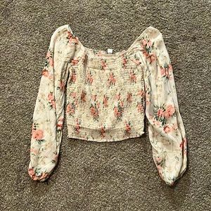 American Eagle floral fitted long sleeve